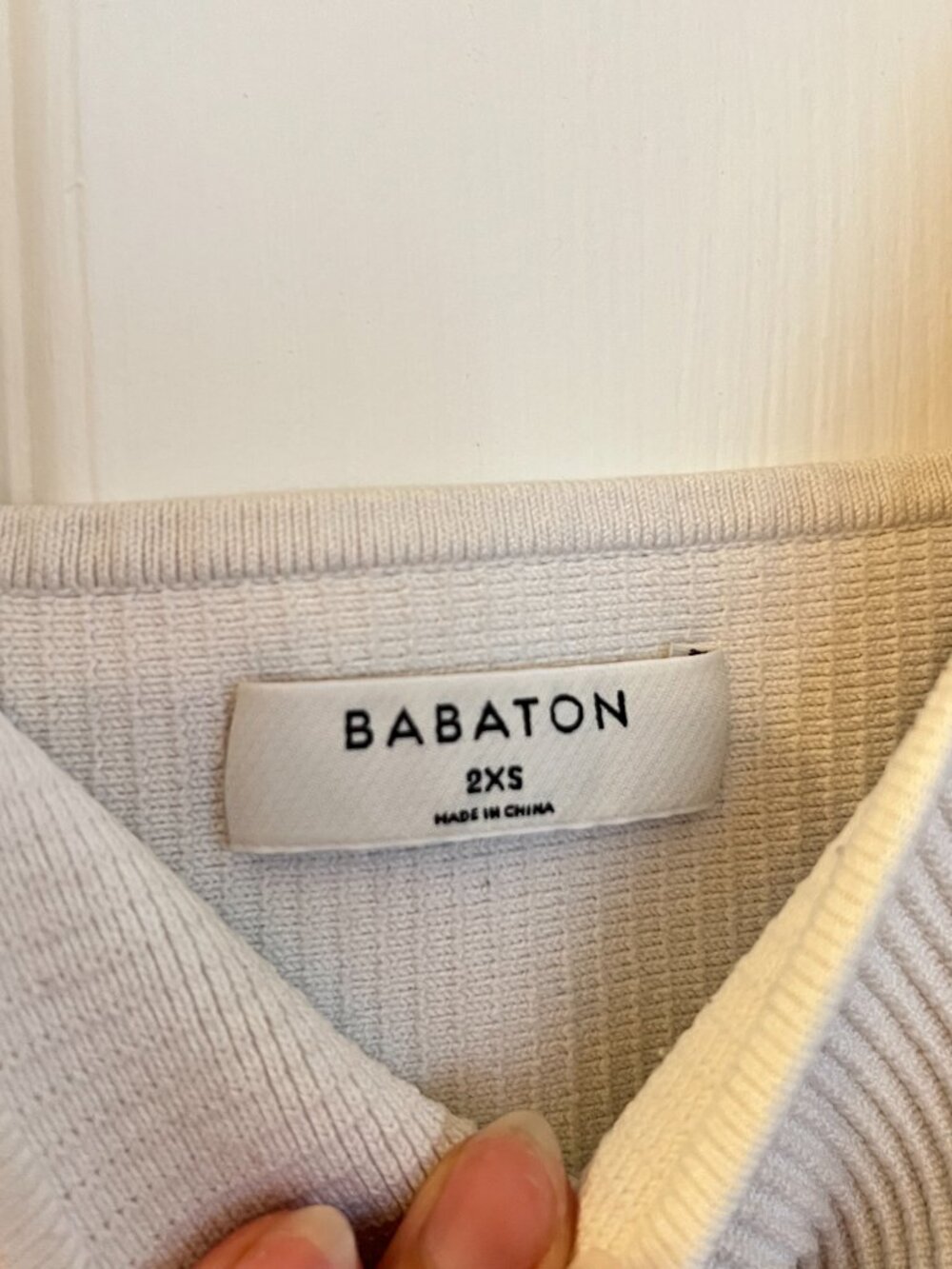 Aritzia Babaton Sculpt Knit Squareneck Cropped Tank - Picture 5 of 7
